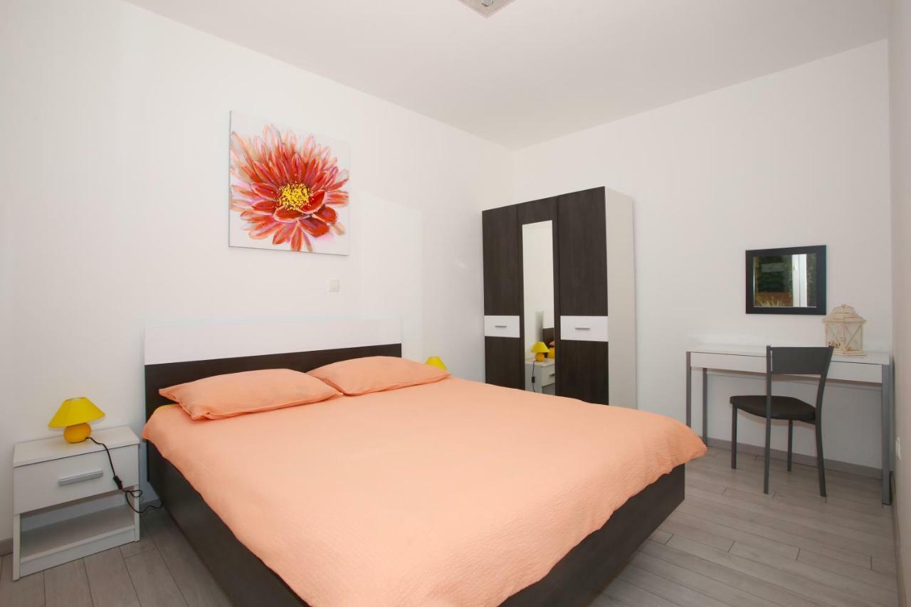 Apartman Carmen Volosko Opatija Exterior photo